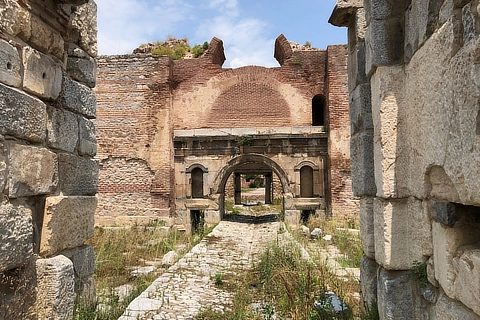 Outdoor building