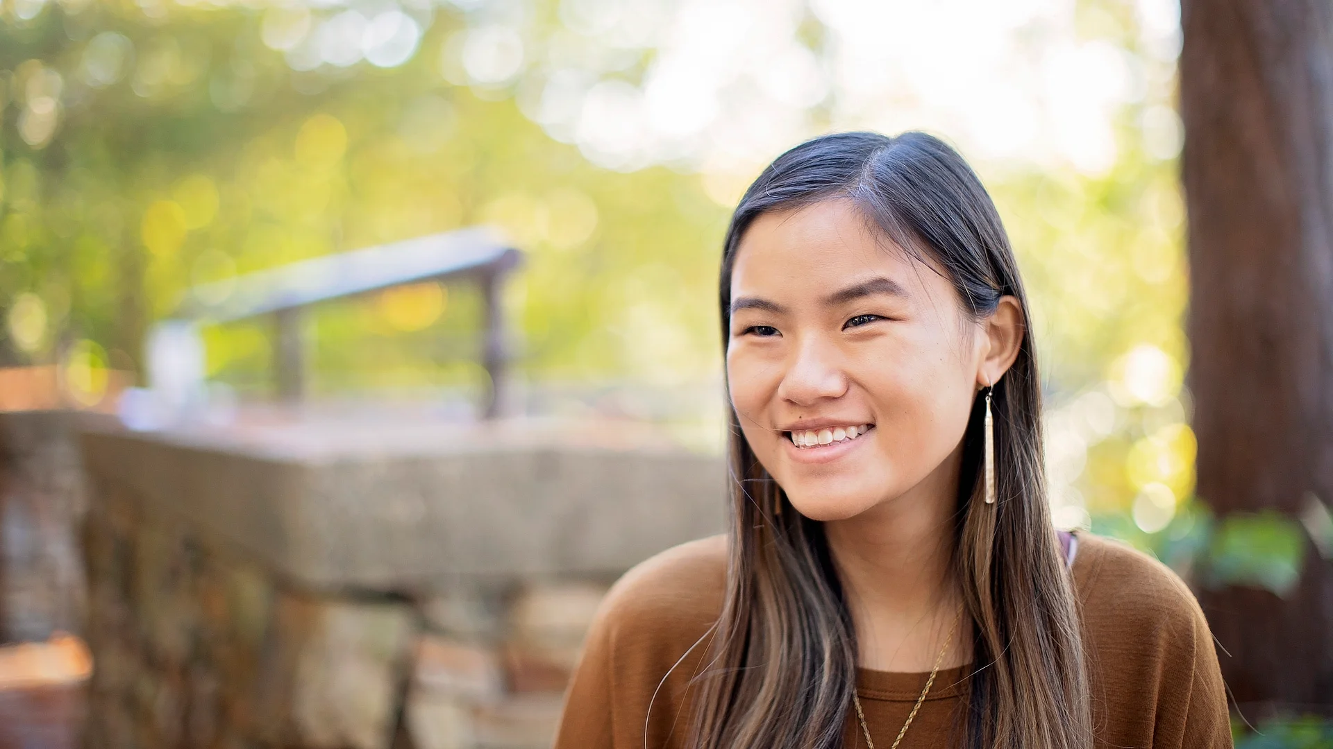 Female Student Scholar DR11092022939