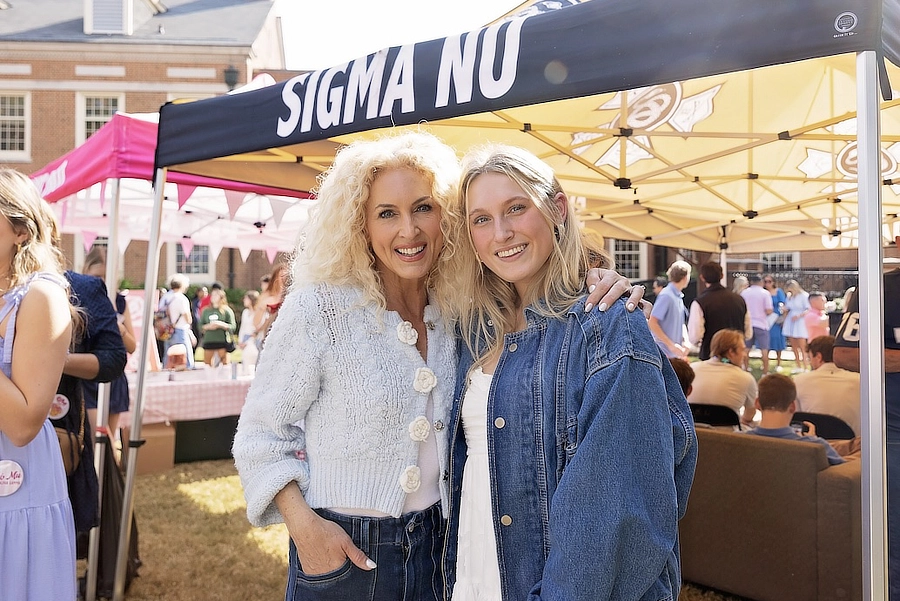 Sigma Nu Homecoming tailgate