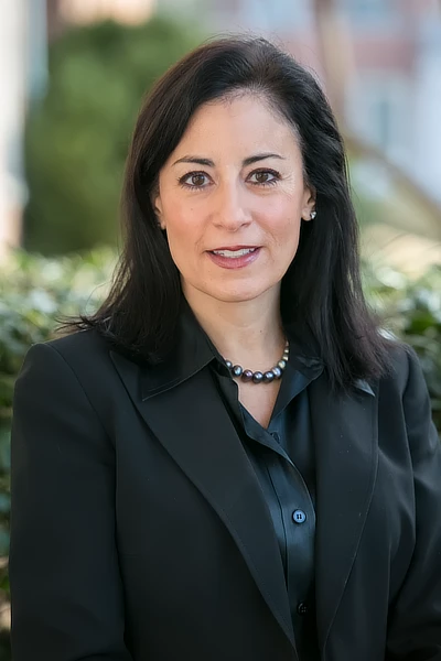 Photo of Betsy Holloway